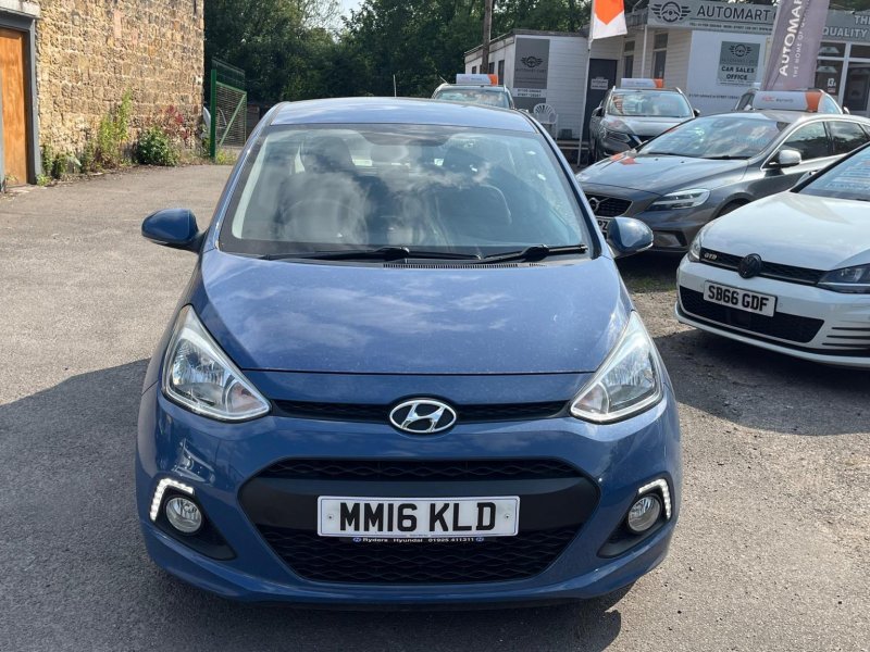 HYUNDAI